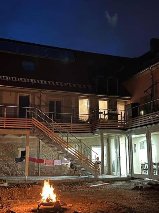 Wohnen Im Dreiseitenhof Mit Galerieschlafzimmer Neudietendorf Zewnętrze zdjęcie